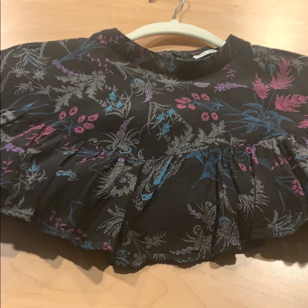 Flower Blouse - Picture 3 of 3